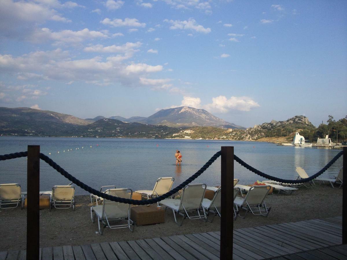 Beautiful House By The Sea,Loutraki Skaloma. Villa Exterior foto